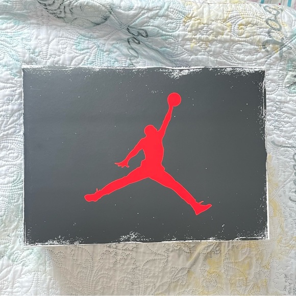 Air Jordan 3 Retro White Cement Reimagined Size 9.5 Men - Picture 9 of 10